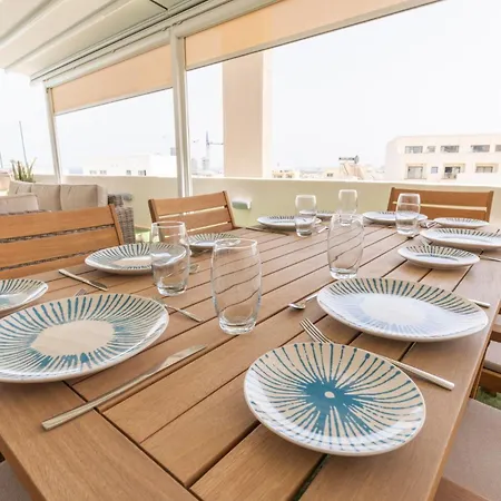 Large With Pool * Is-Swieqi