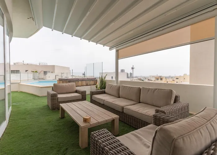 Large With Pool Lägenhet Is-Swieqi