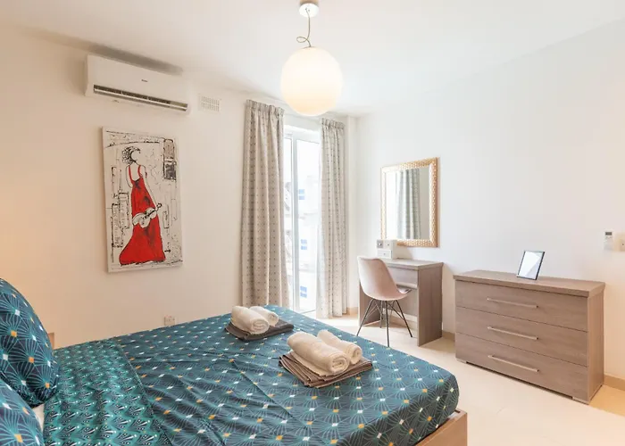 Lägenhet Large With Pool *