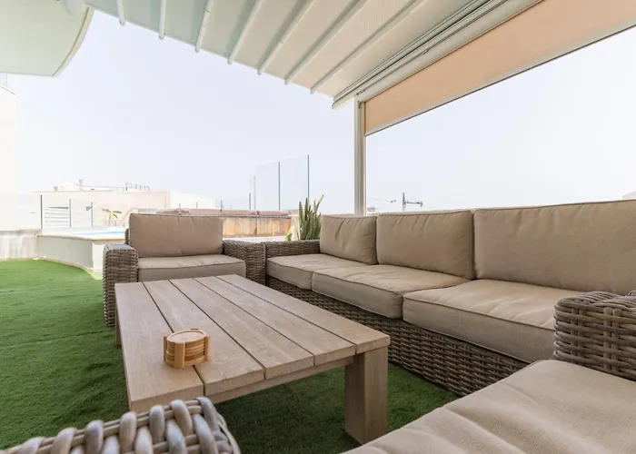 Large With Pool * Is-Swieqi