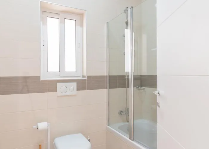 Large With Pool Lägenhet Is-Swieqi