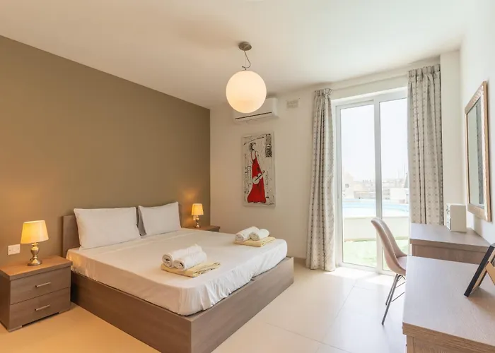 Lägenhet Large With Pool *