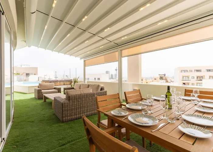 Large With Pool Lägenhet Is-Swieqi