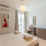 Large With Pool Appartement *