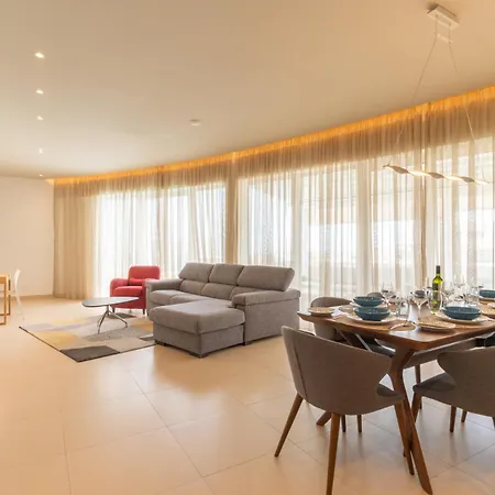 Apartment Large With Pool *