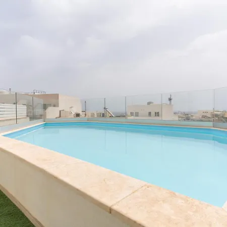 Large With Pool *