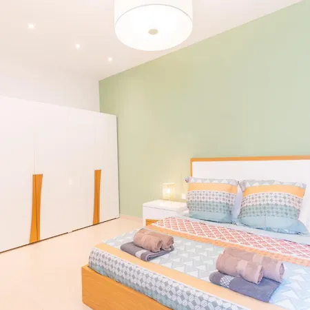 Apartment Large With Pool