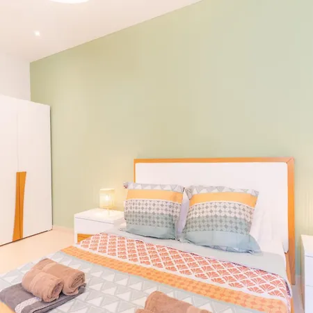 Large With Pool Appartement *