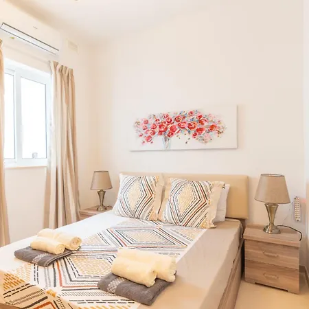 Apartment Large With Pool *