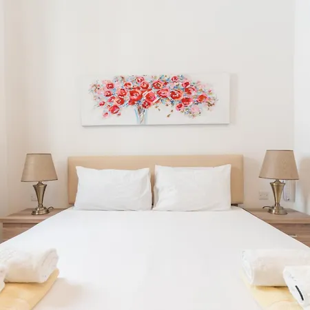 Appartement Large With Pool