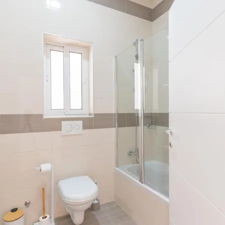 Large With Pool Apartament Is-Swieqi
